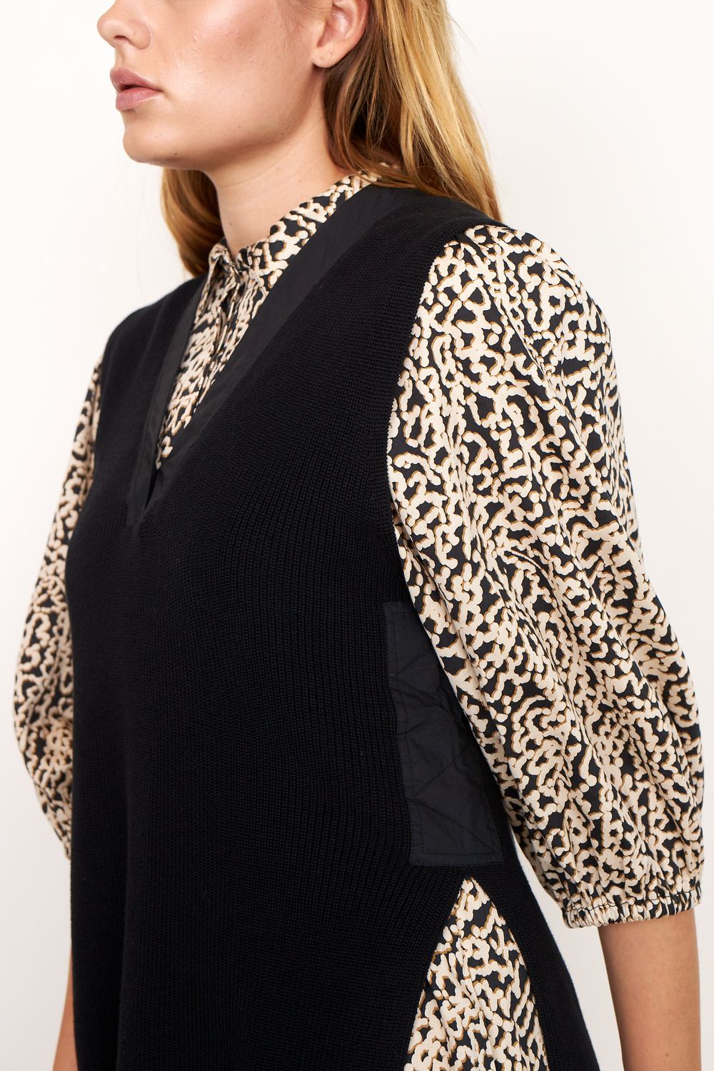 Sapa Knit Vest - Black