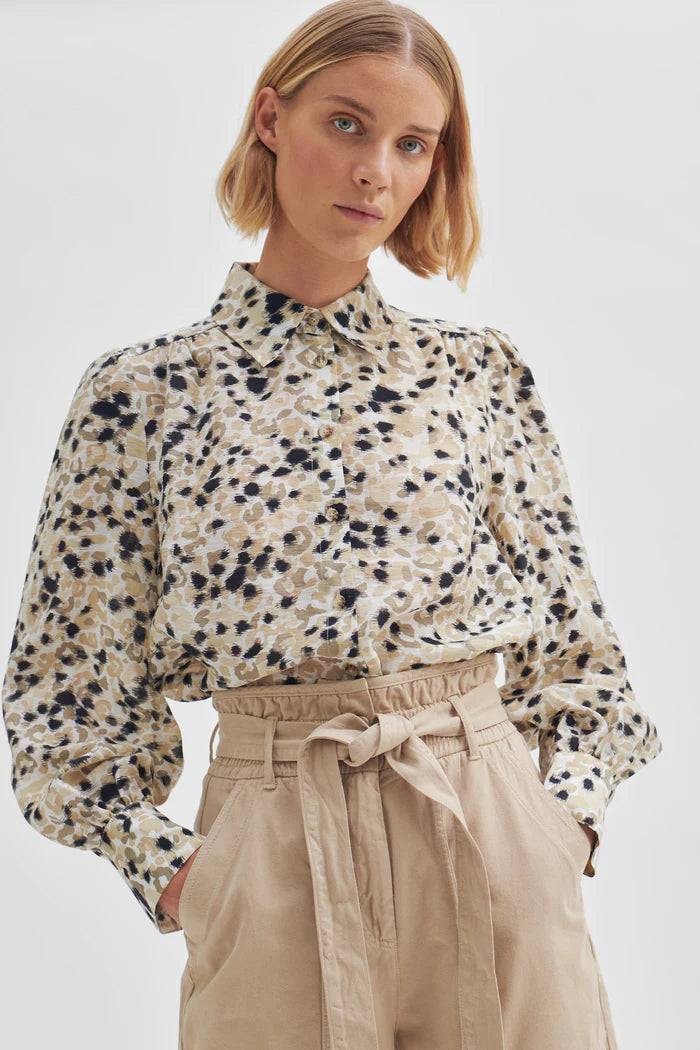 Gaura Shirt - Crockery