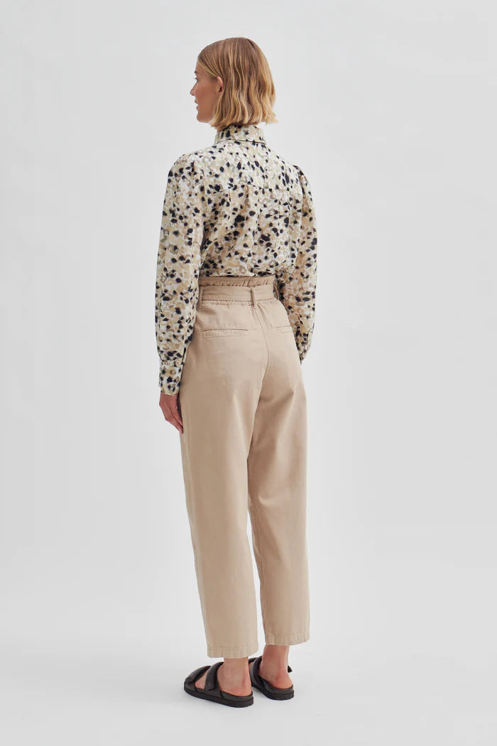 Gaura Shirt - Crockery