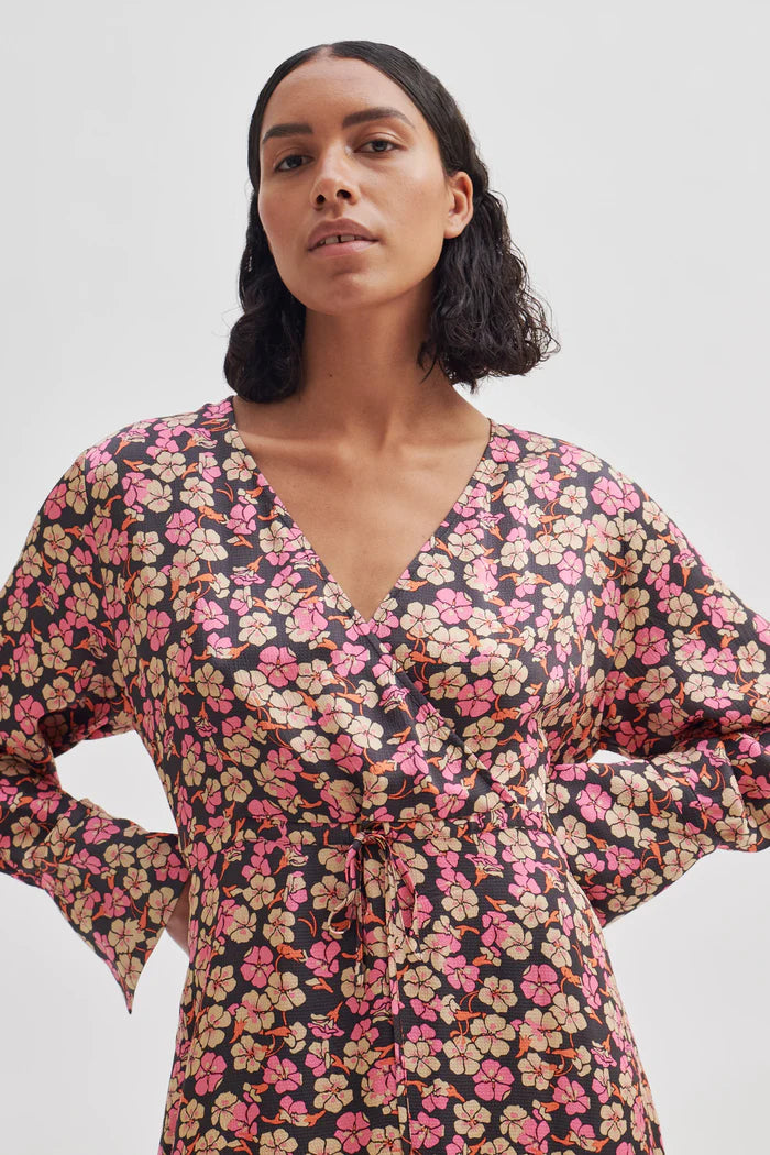 Victory V-Neck Dress - Camellia Rose