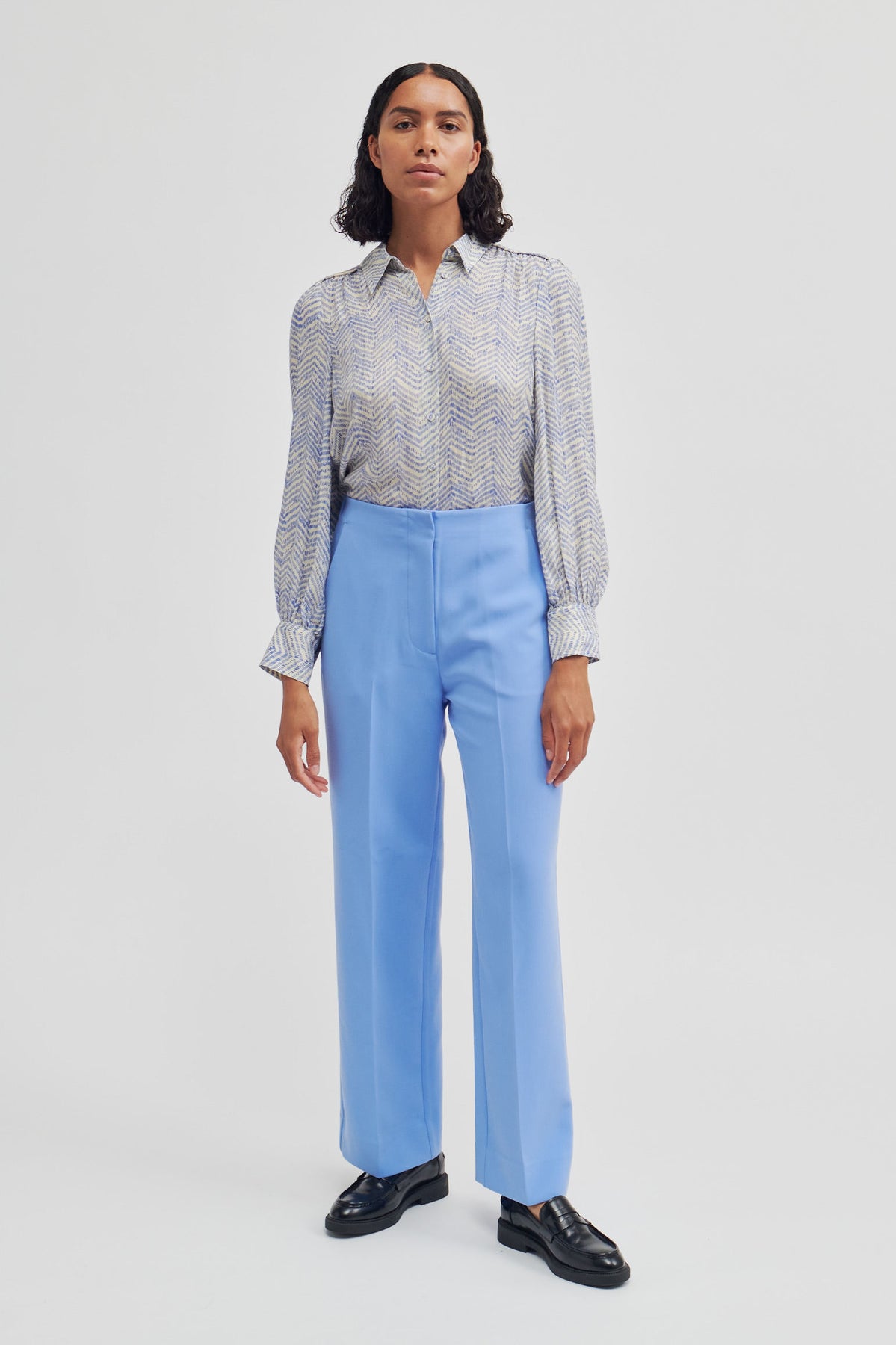 Levien Classic Trousers - Cornflower Blue