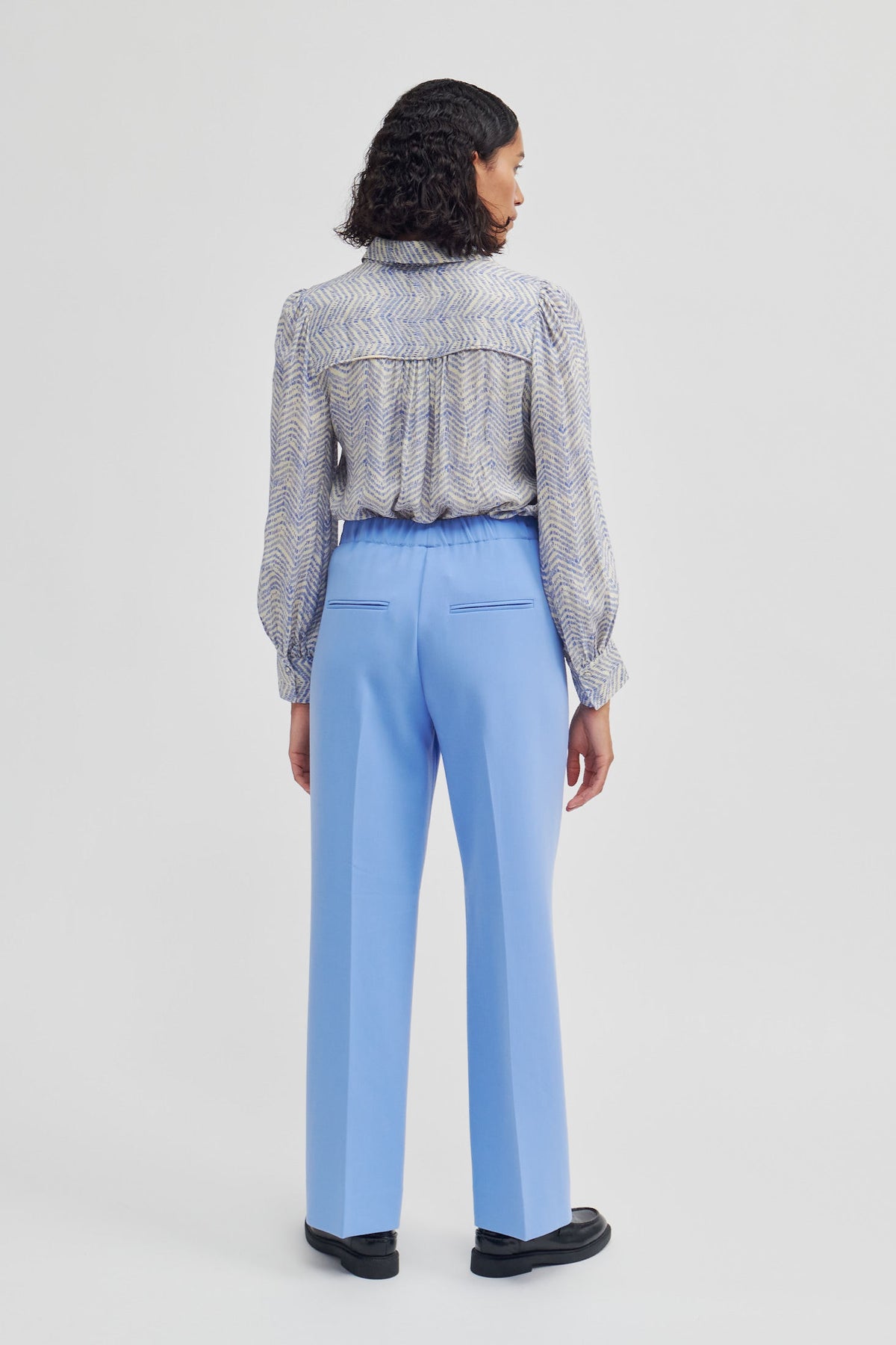Levien Classic Trousers - Cornflower Blue