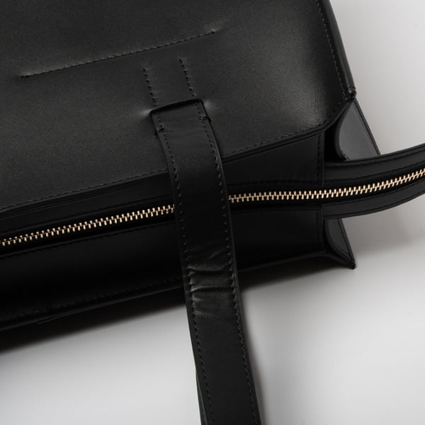 Victoria Large - Black