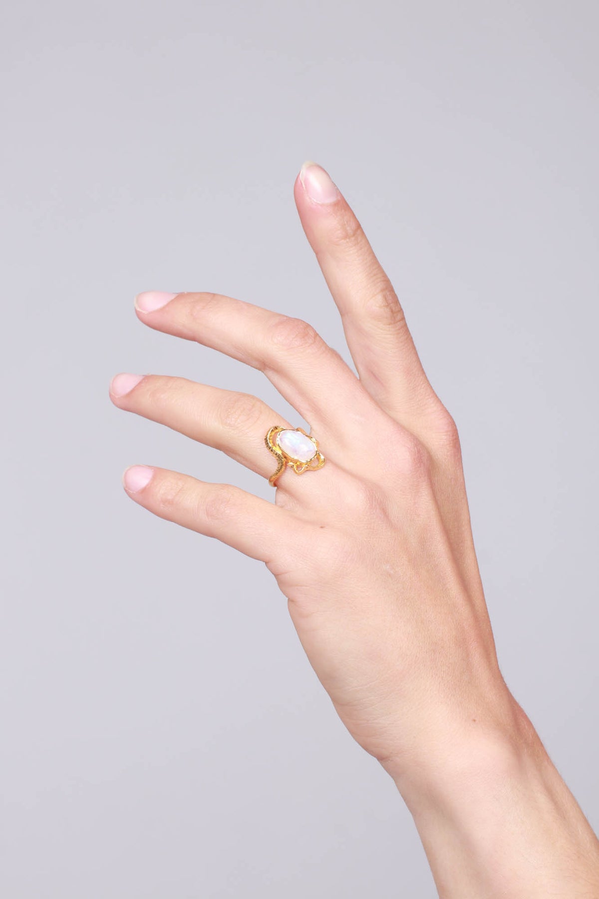 Siren Ring - Gold - Maanesten - Tilbehør - VILLOID.no