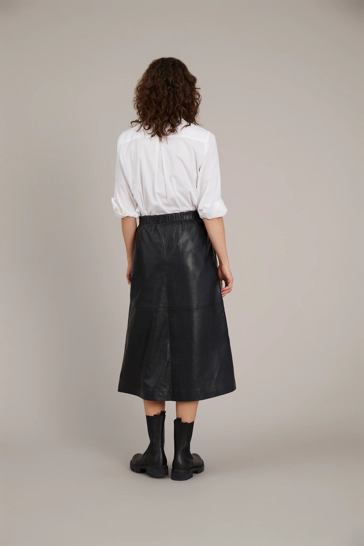 Zeine - Black