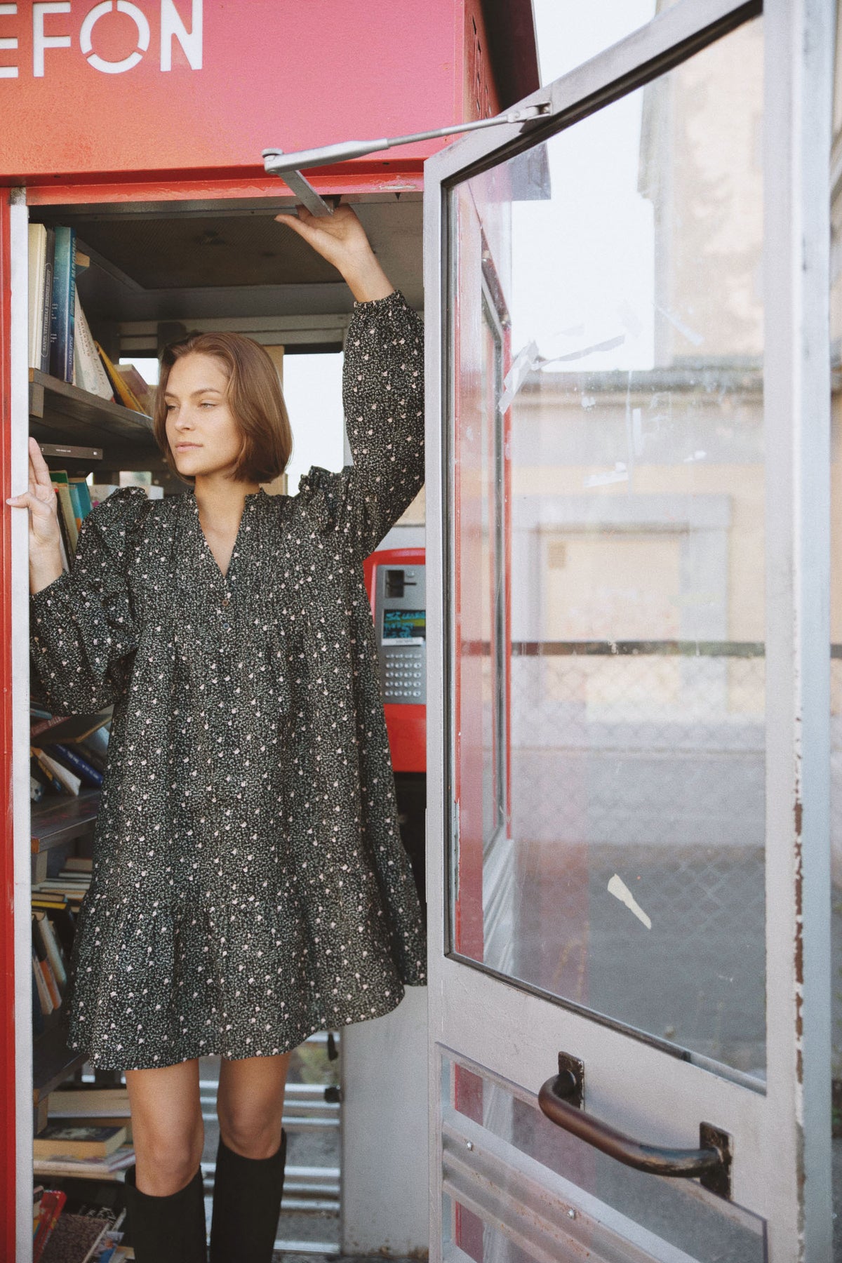 Bermuda Crepe Dress - Black Amber