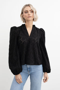 Karro Blouse - Black Flower Lace