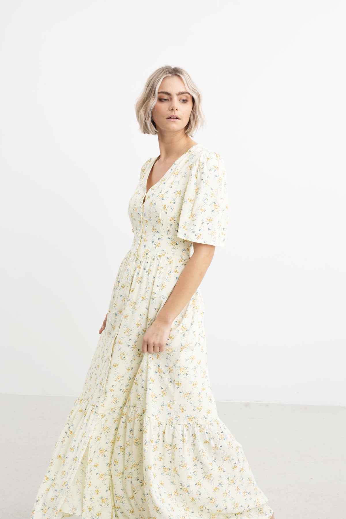 Sia Dress - Yellow Lily Flower