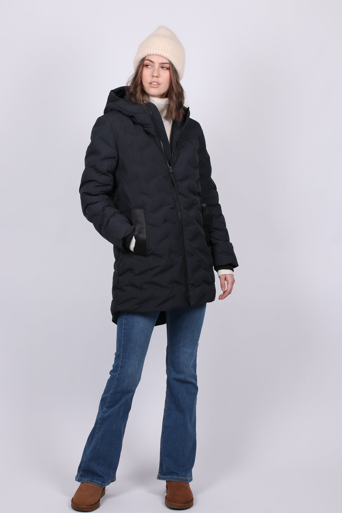 Mellow Lang Parkas - Skyggesort - Twentyfour - Jakker - VILLOID.no