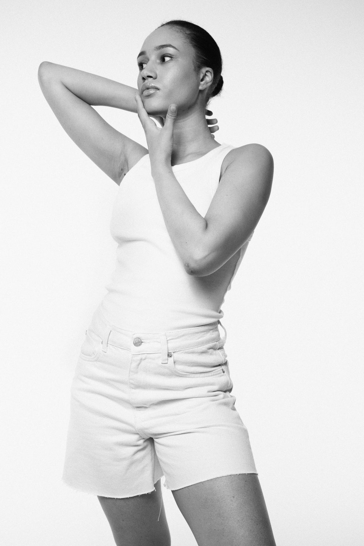 Ellie Shorts - Ecru