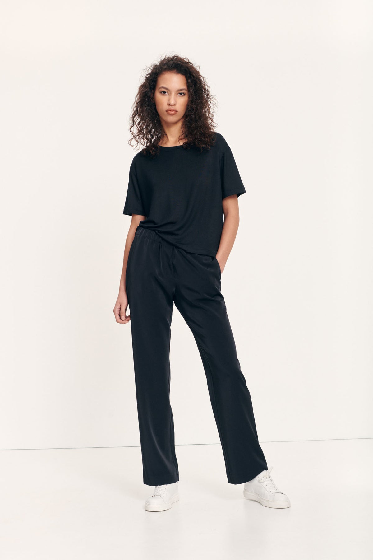Hoys Straight Pants - Black - Samsøe Samsøe - Bukser & Shorts - VILLOID.no