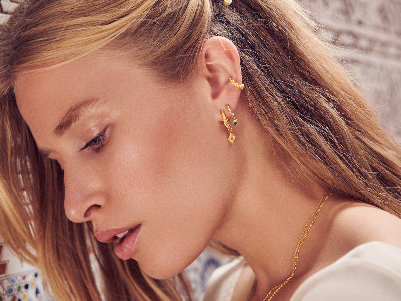 Hazel Earring - Gold - Maanesten - Tilbehør - VILLOID.no