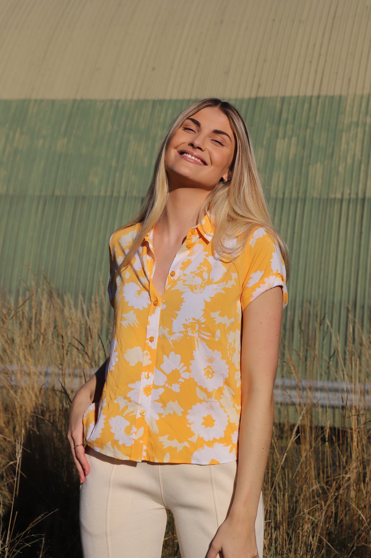 Majan SS Shirt Aop - Radiant Sunflower