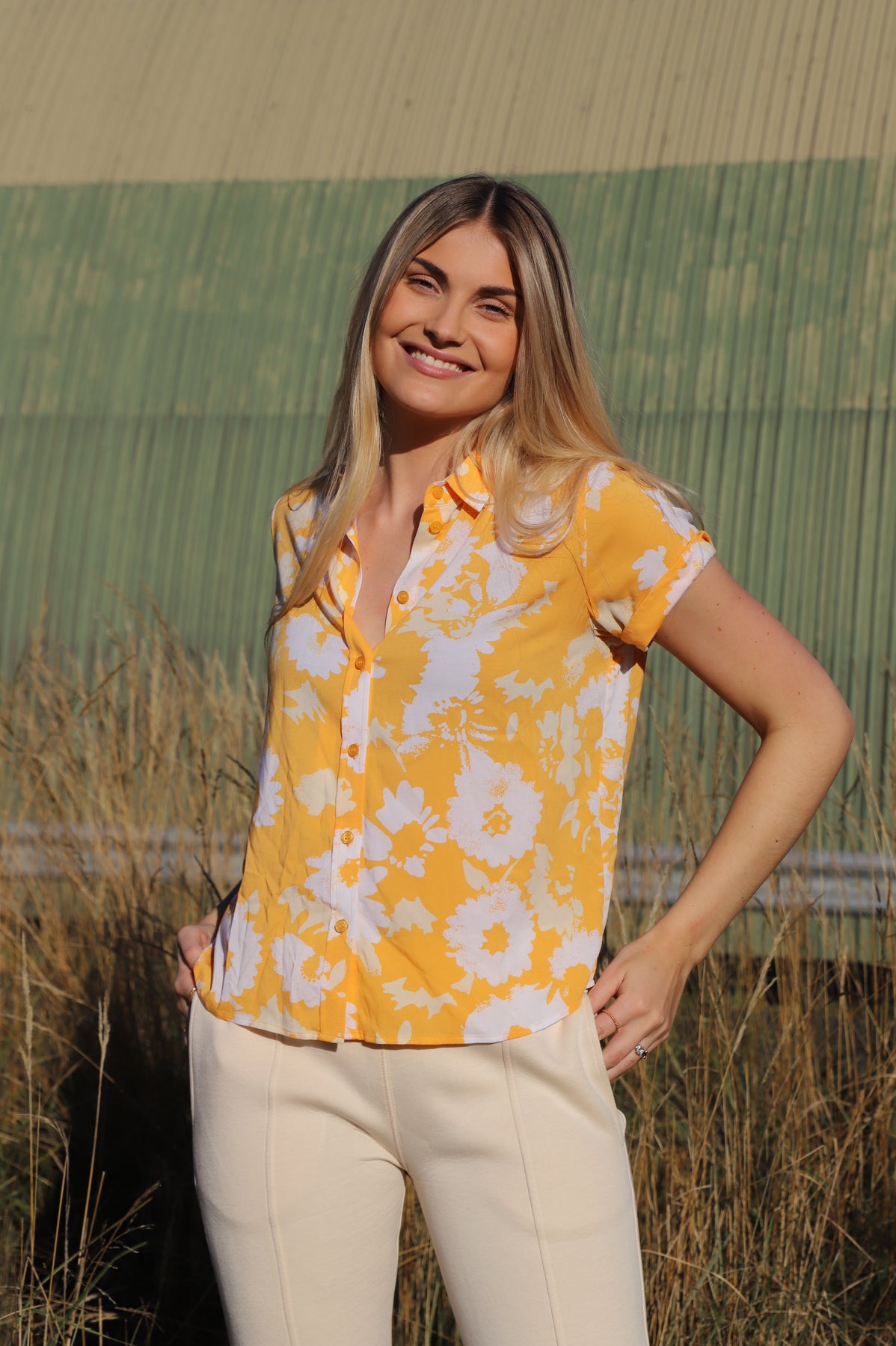 Majan SS Shirt Aop - Radiant Sunflower