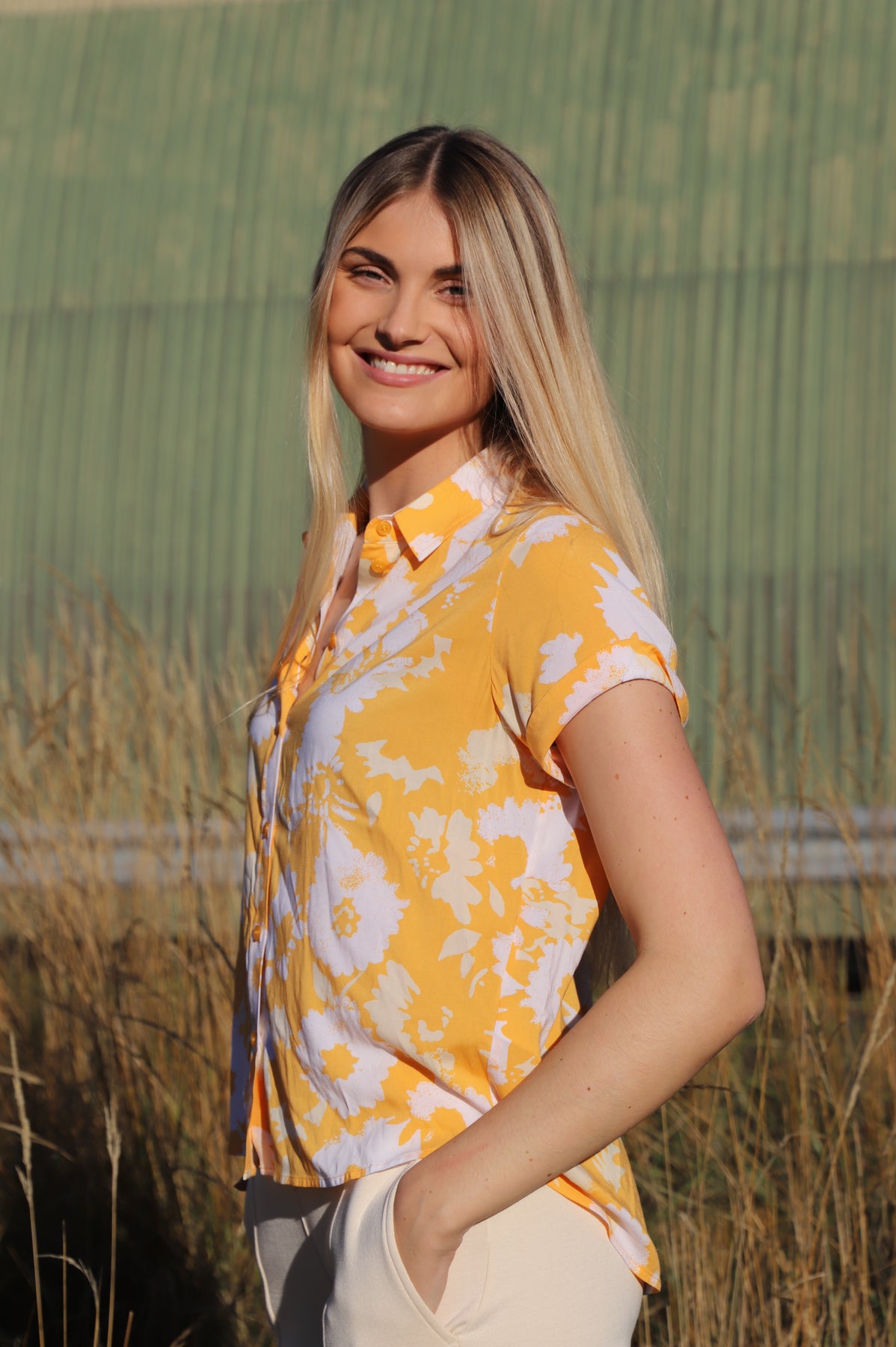 Majan SS Shirt Aop - Radiant Sunflower