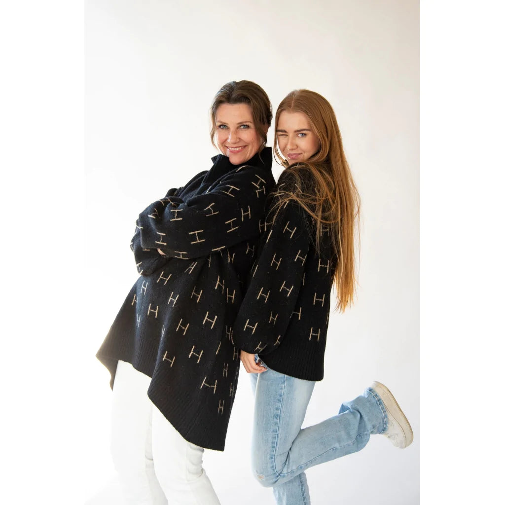 Fam Genser - Black