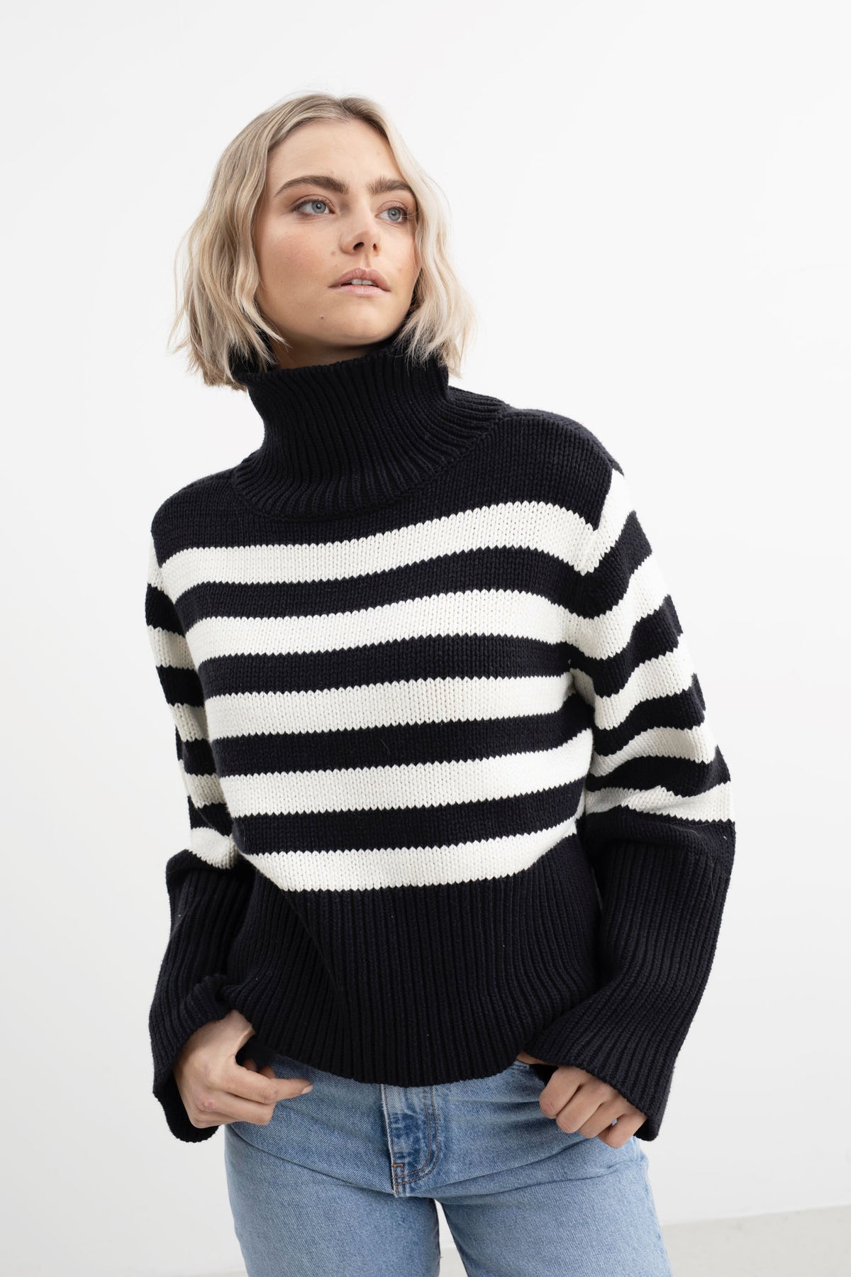 Koster Stripe Knit - Navy