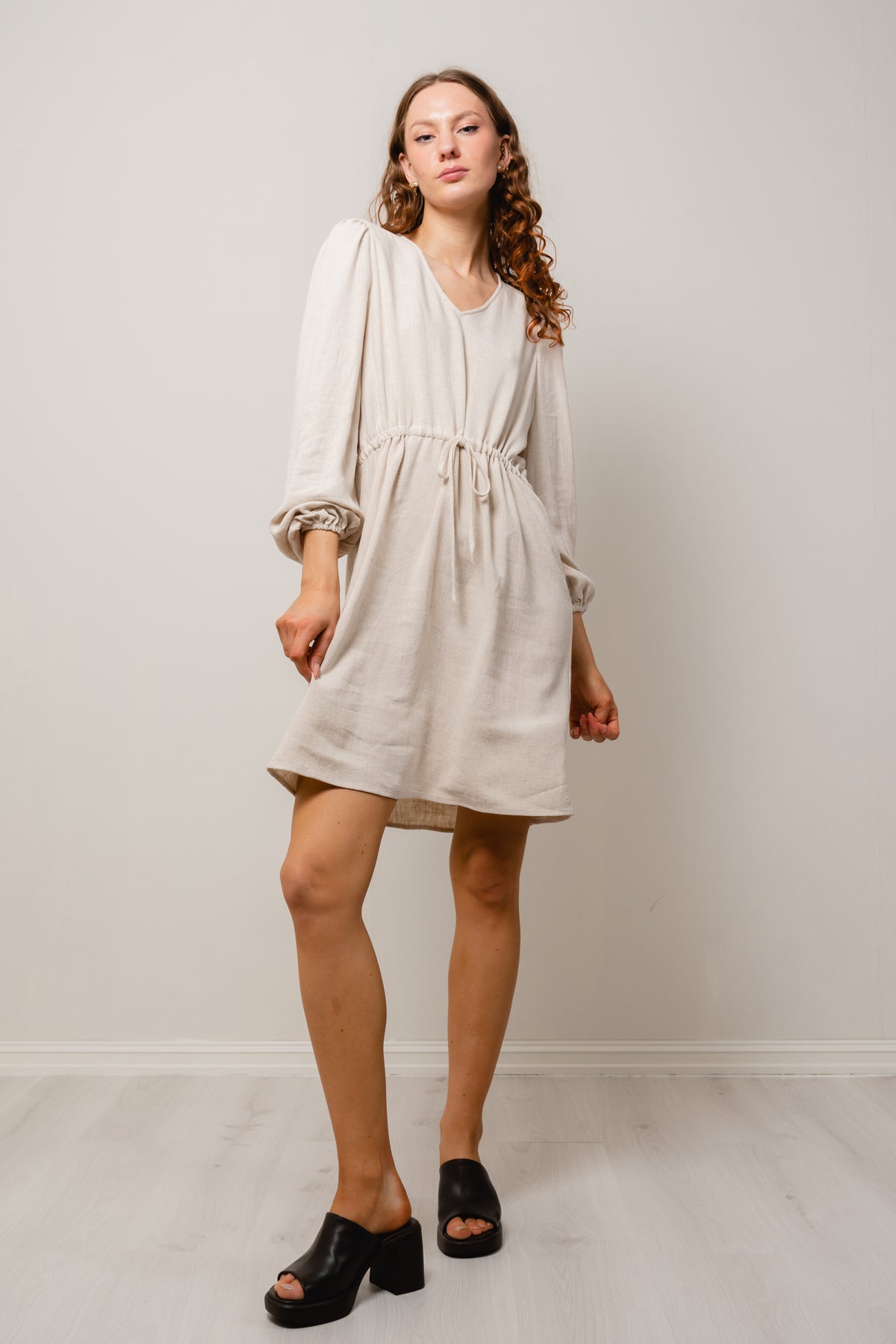 Viva Ls Short Linen Dress - Sandshell
