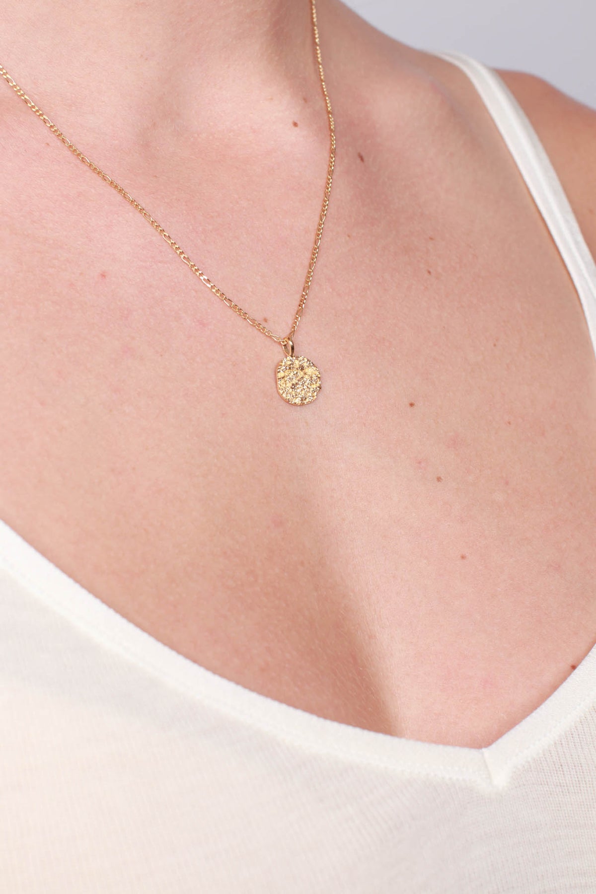 Afon Necklace - Gold - Maanesten - Tilbehør - VILLOID.no