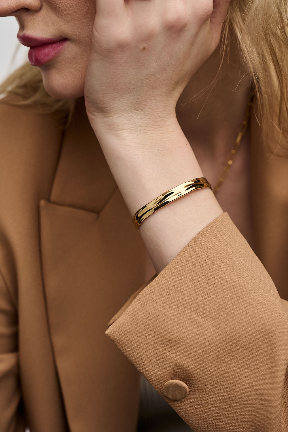 Organic Molten Bangle - Pale Gold
