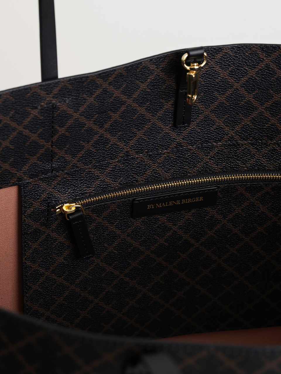Abi Tote - Dark Chocolate