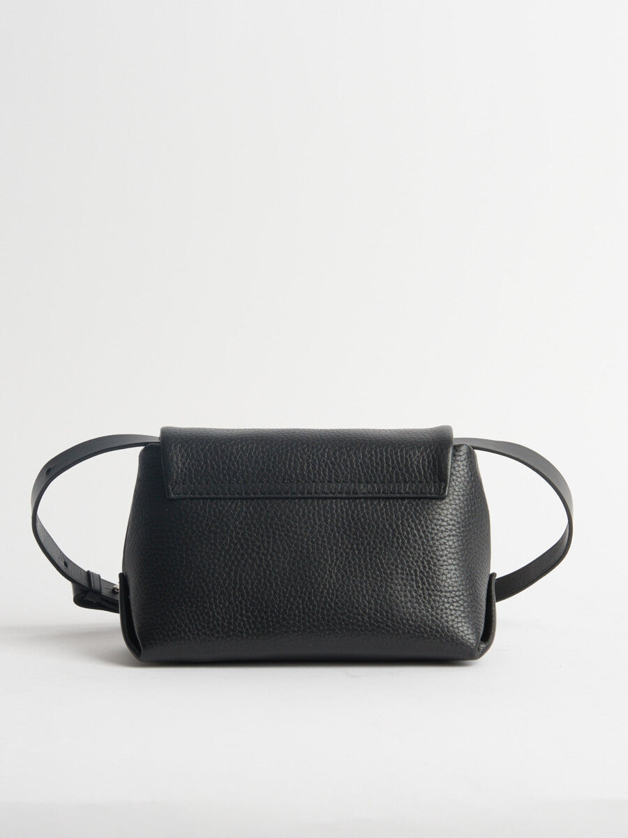 Paina - Black