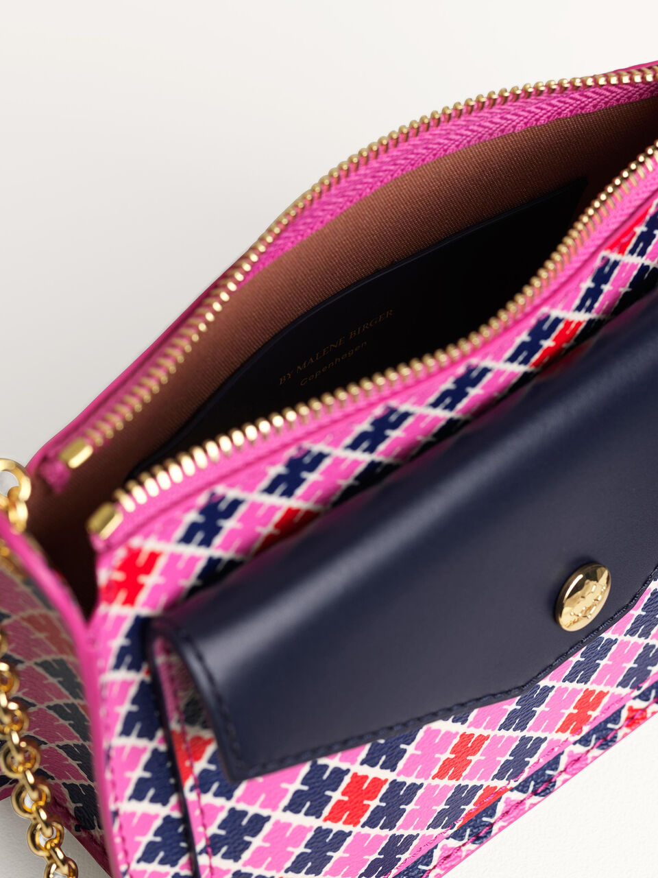 Eli Bag - Vibrant Pink