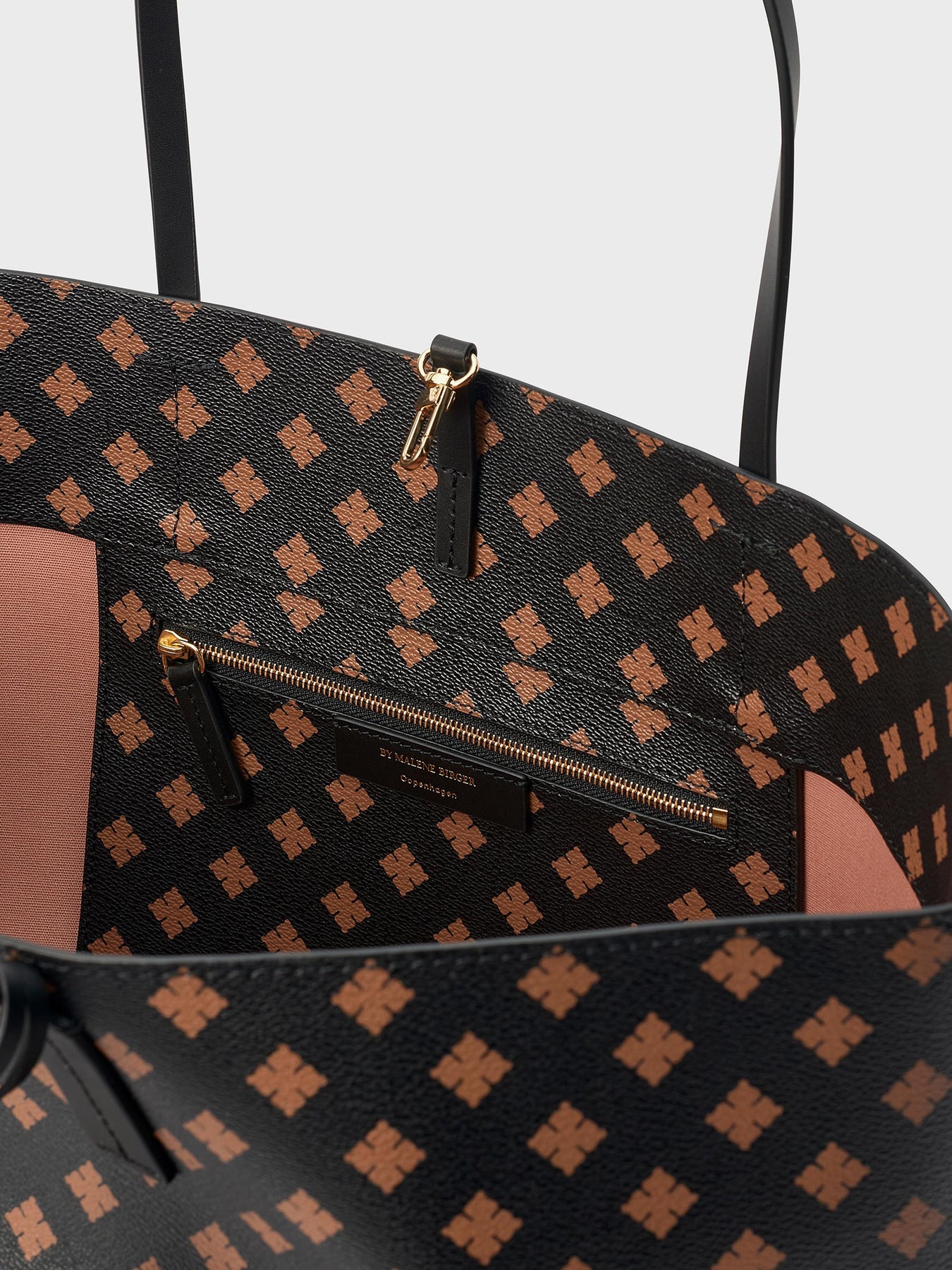 Abi Tote - Black Flower Print