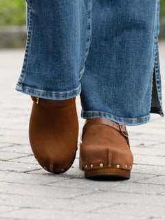 Clogs - Suede Leather Brown