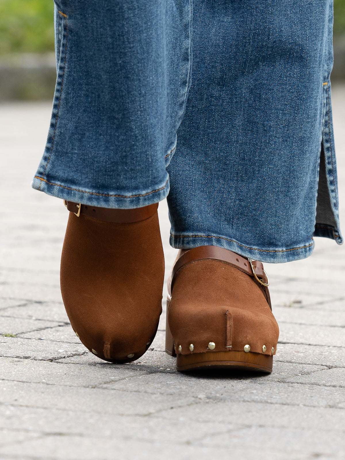 Clogs - Suede Leather Brown