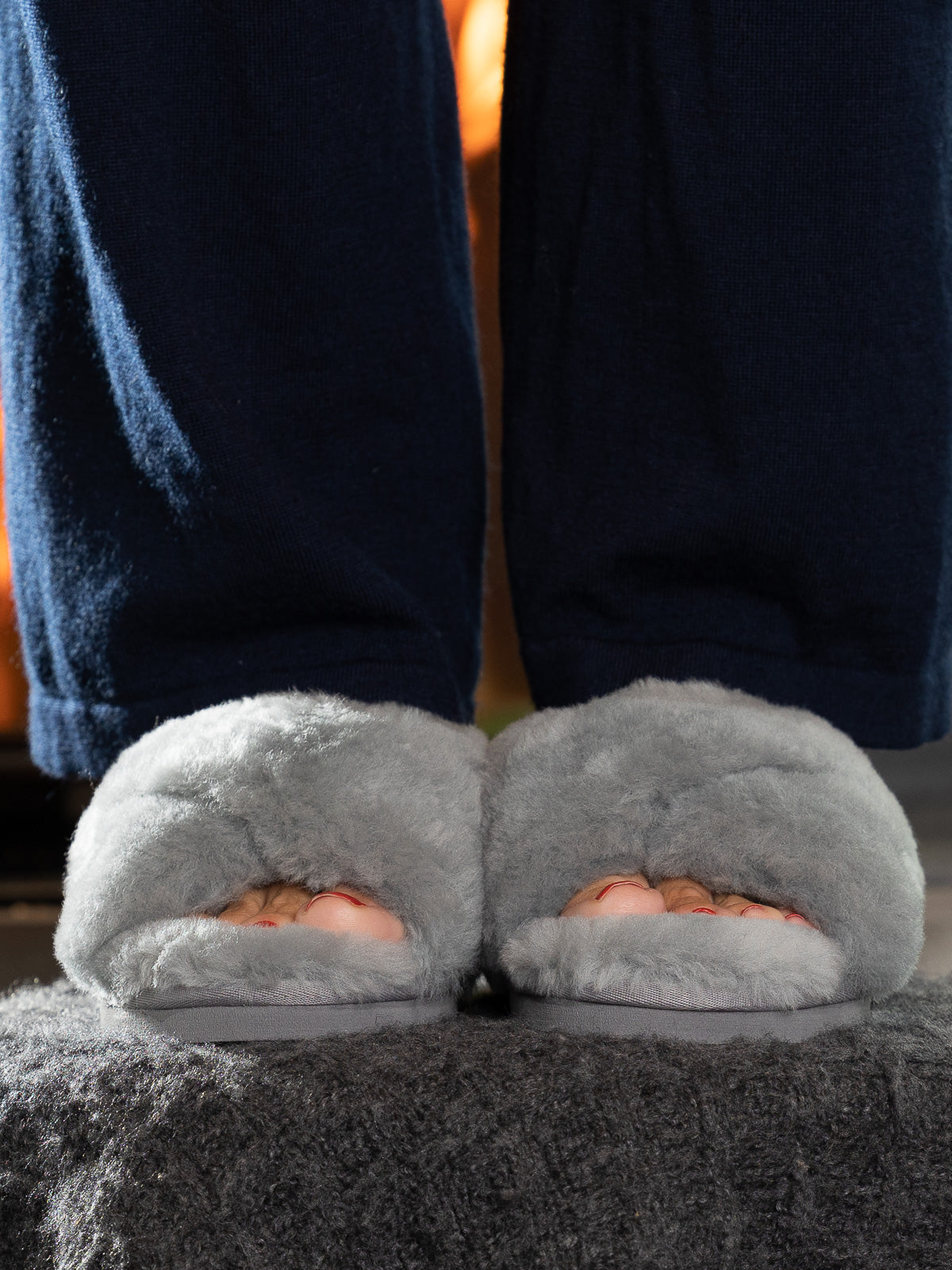 Crossy Sheepskin - Grey
