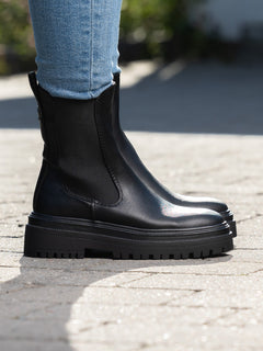 Stato - Black
