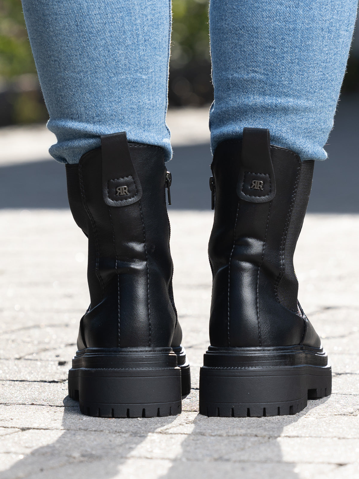 Stato - Black