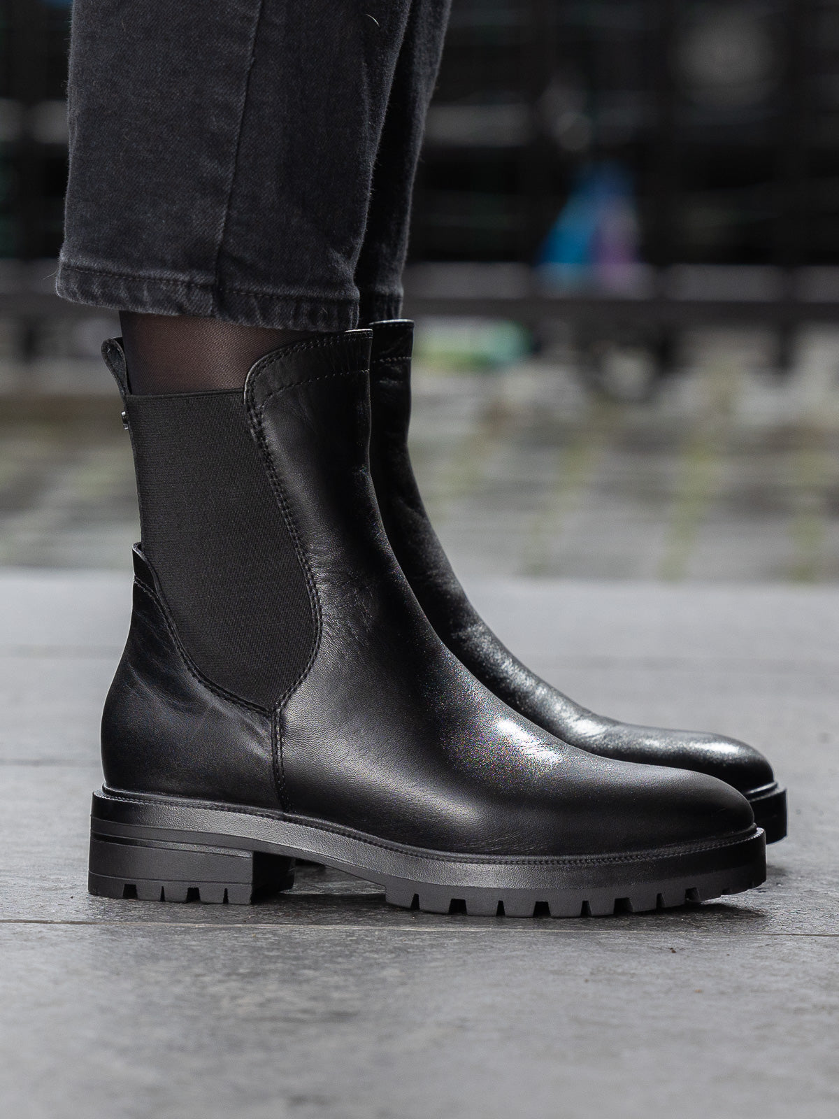 Pratoo Leather Chelsea - Black