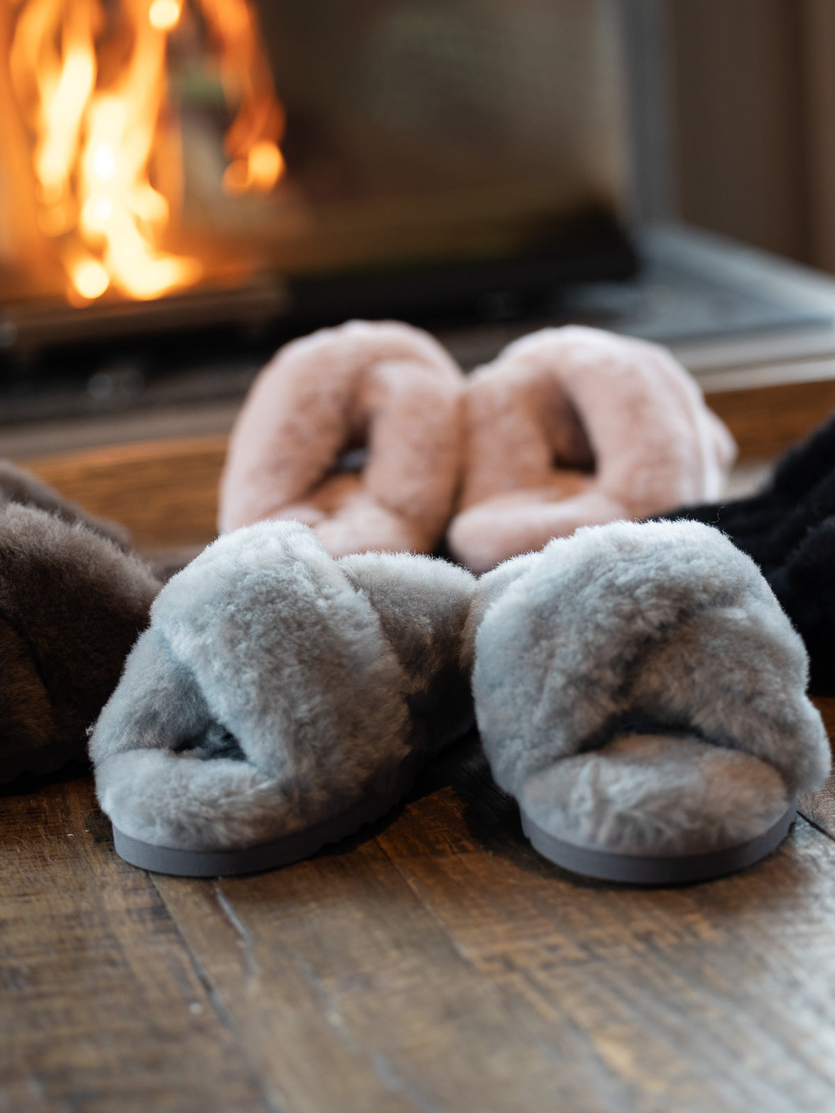 Crossy Sheepskin - Grey