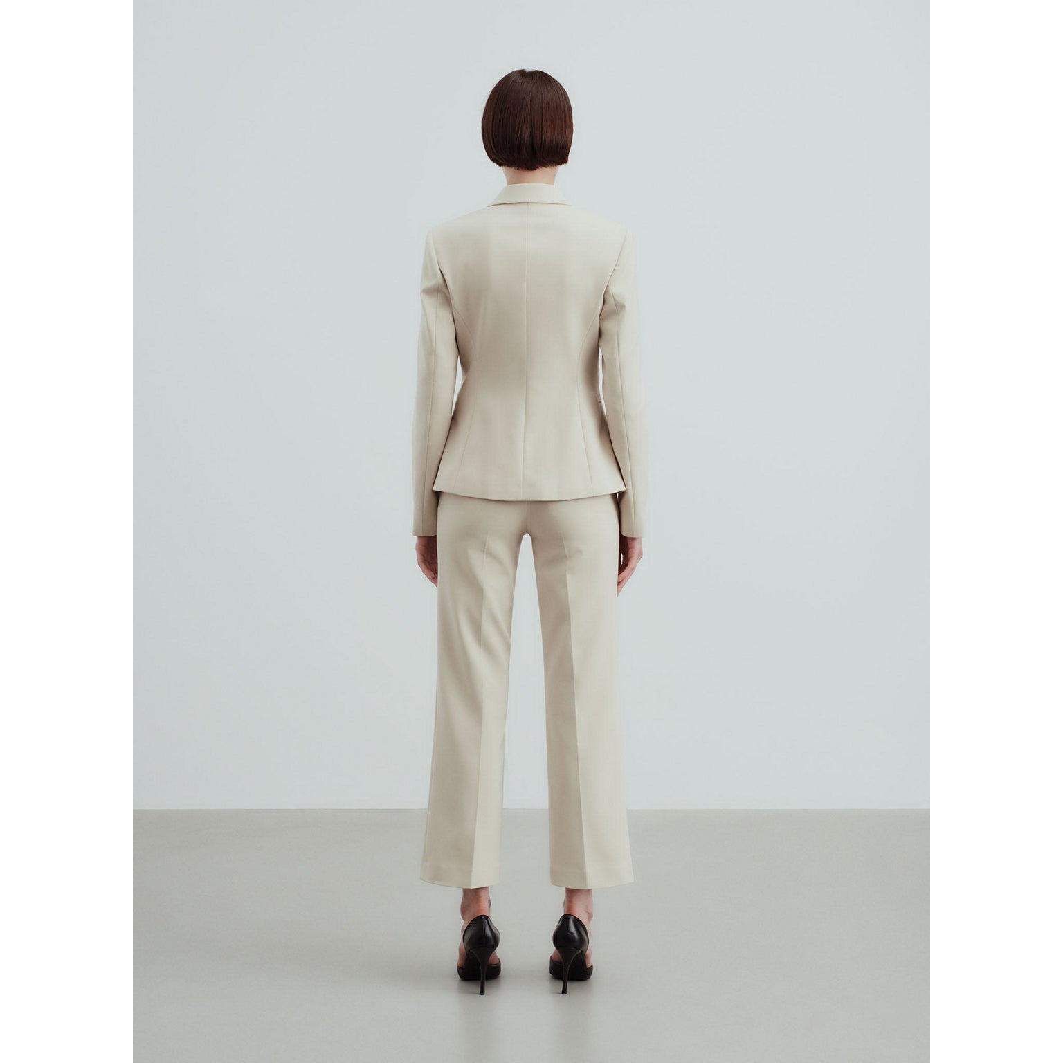Mirja S - Natural White