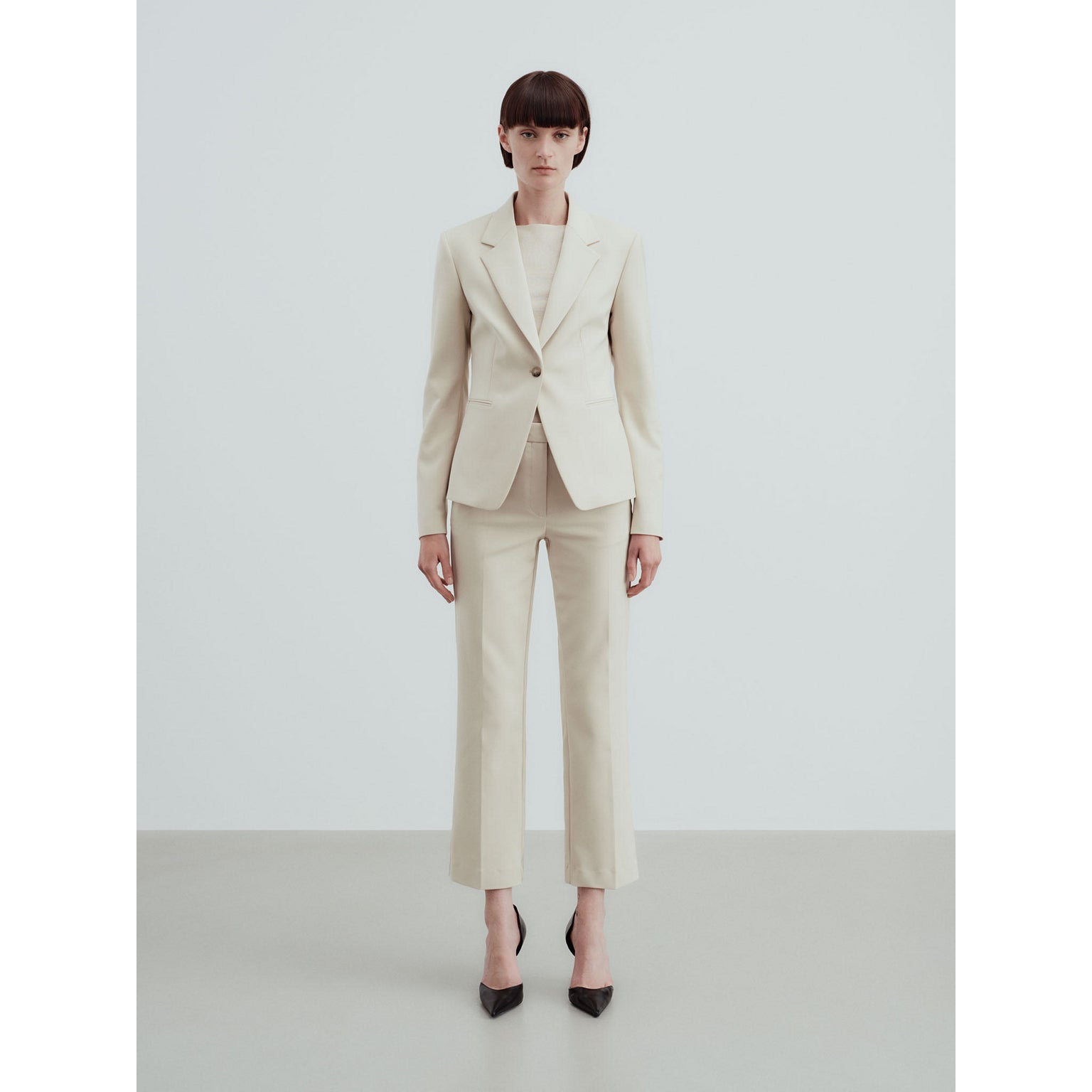 Noora 3 - Natural White