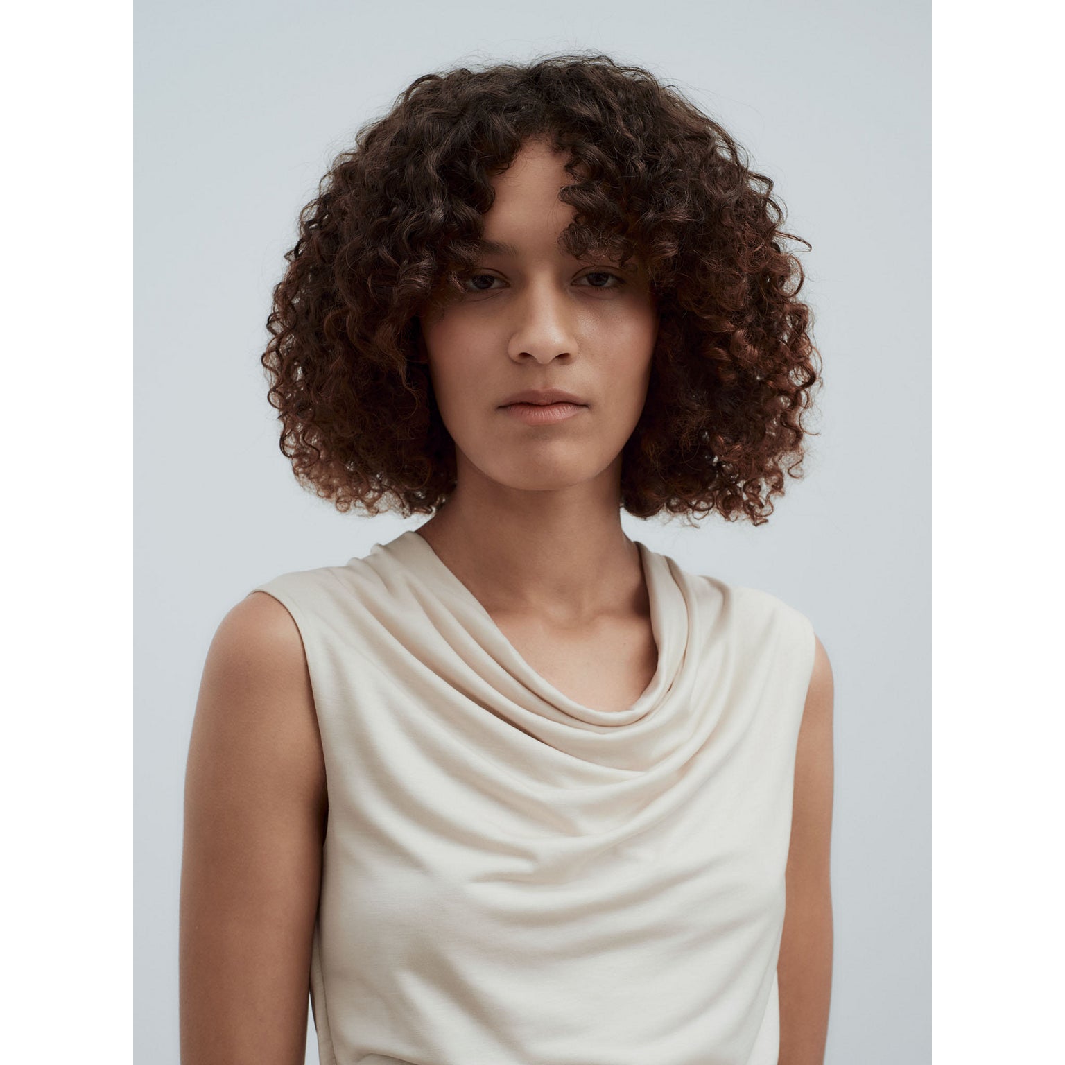 Jela - Light Ivory