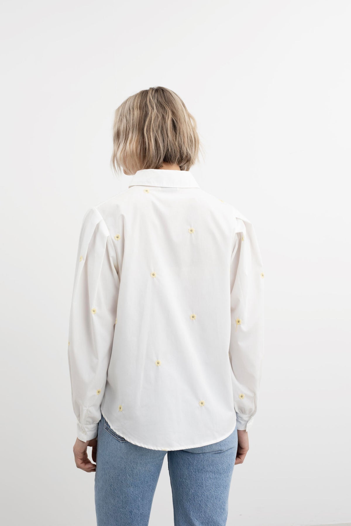 Sofia Shirt - Embroided Sun Flower