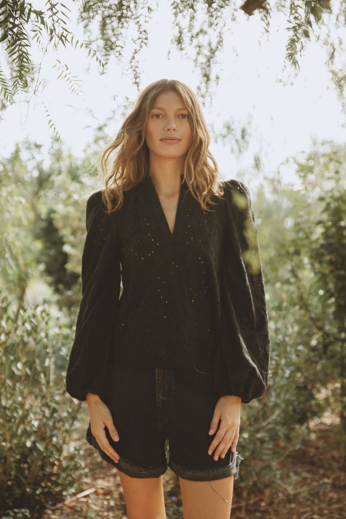 Karro Blouse - Black Flower Lace