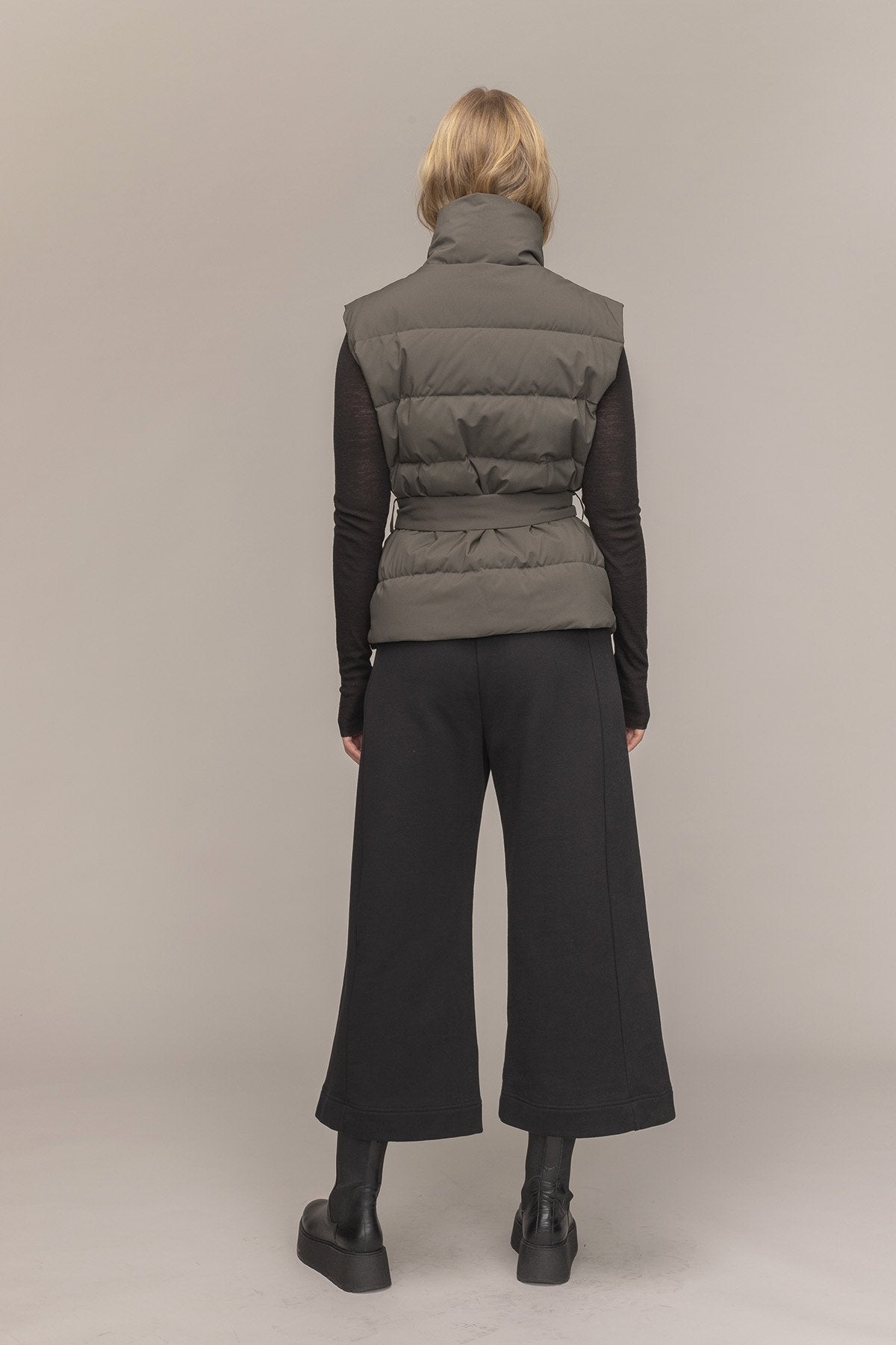 Vesty - Dark Olive