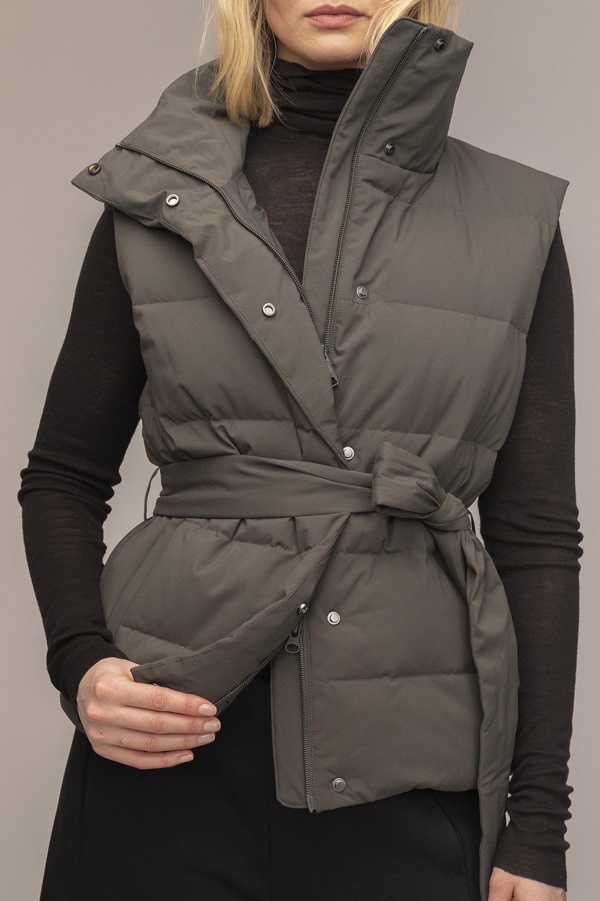 Vesty - Dark Olive