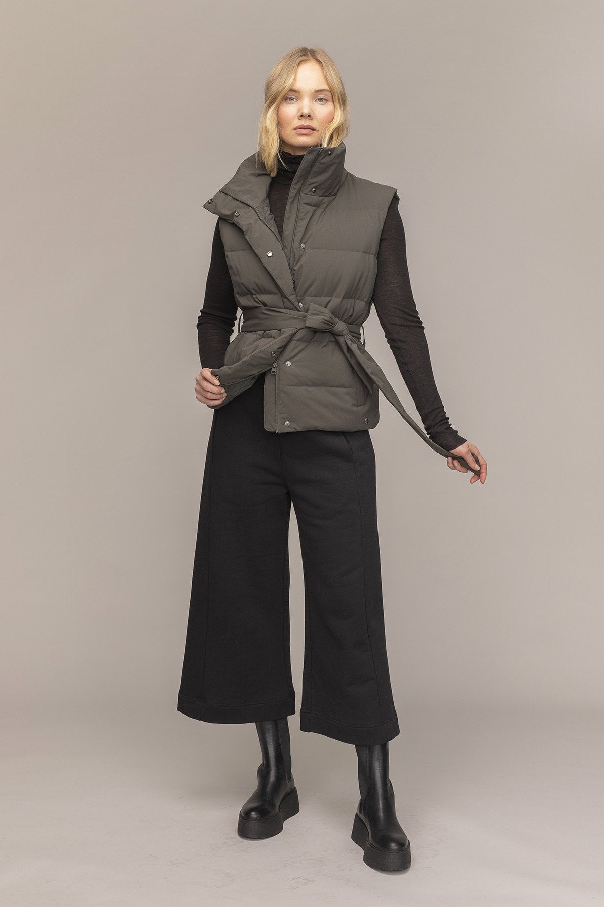 Vesty - Dark Olive