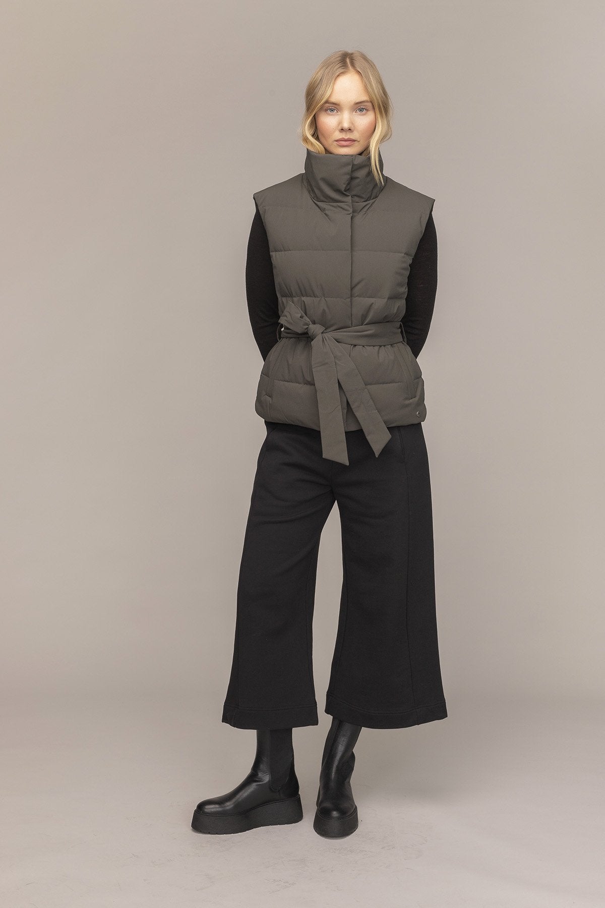 Vesty - Dark Olive