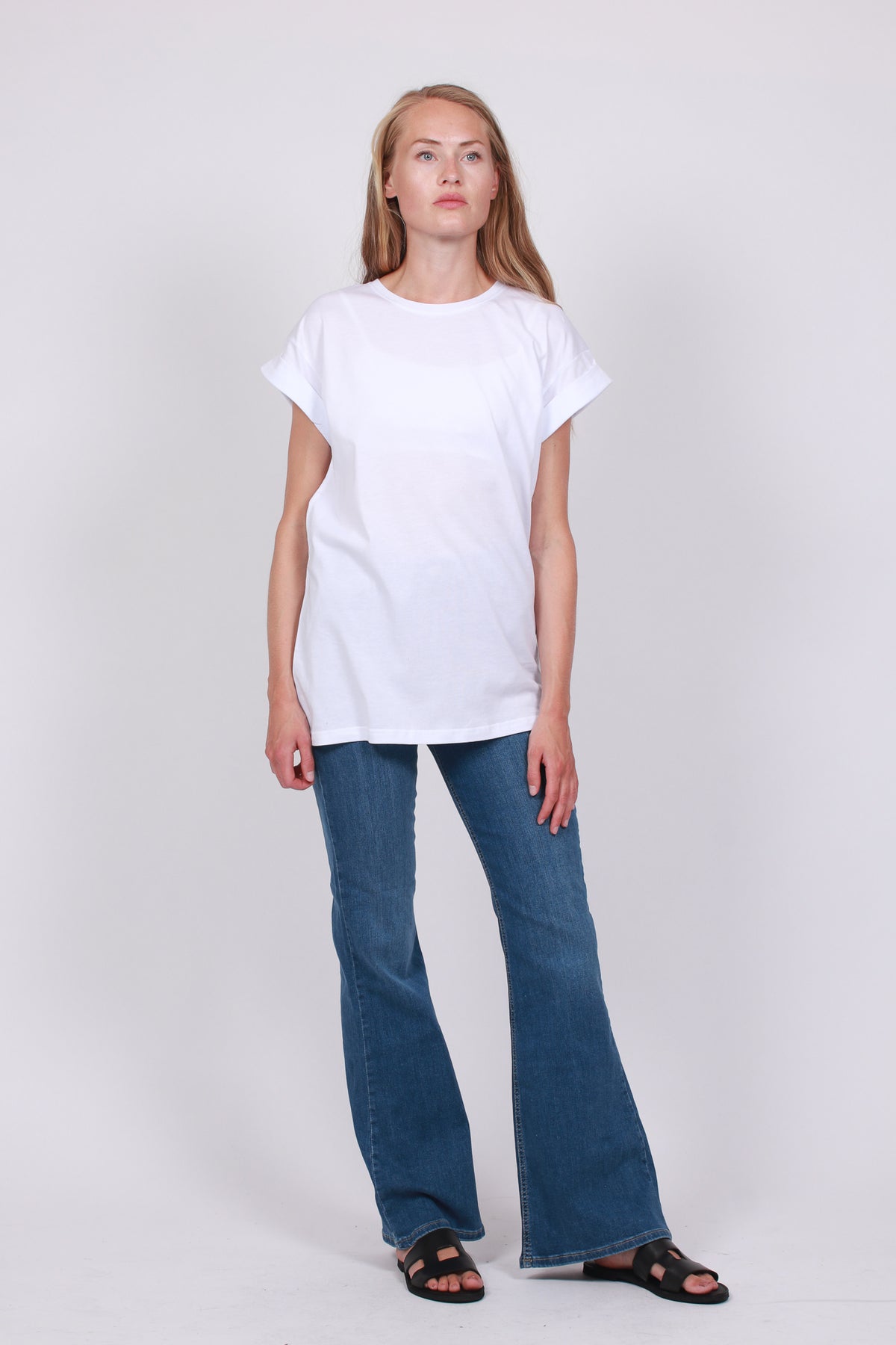 Alva Plain Tee - White - Moss Copenhagen - T-skjorter & Topper - VILLOID.no