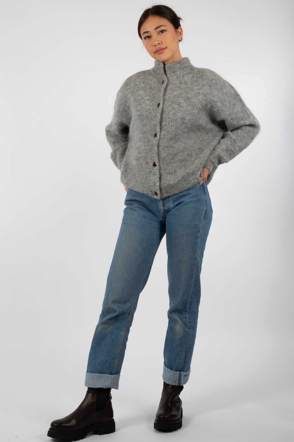 DebbieGZ Short Cardigan - High-Rise Grey