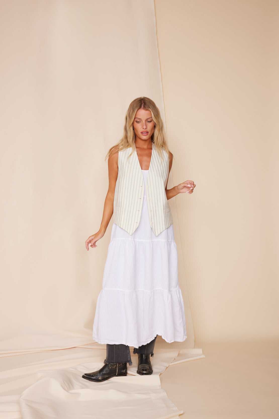 Dina Linen - White