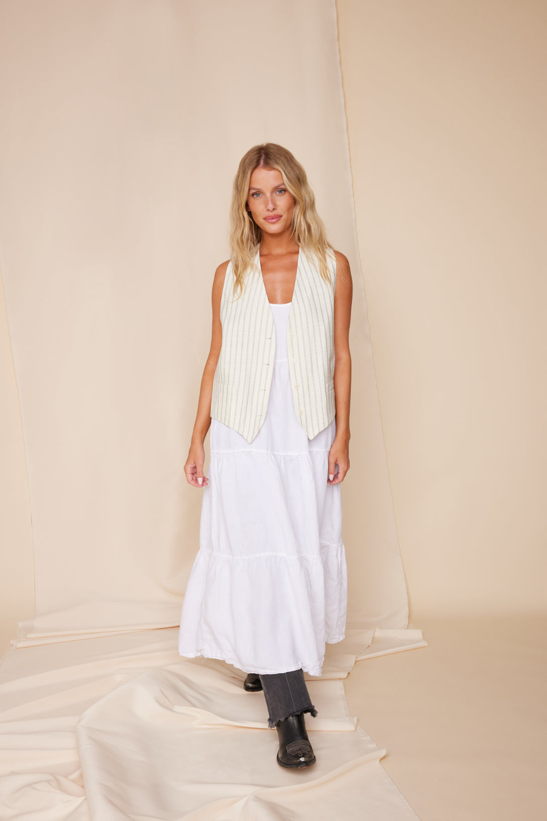 Dina Linen - White