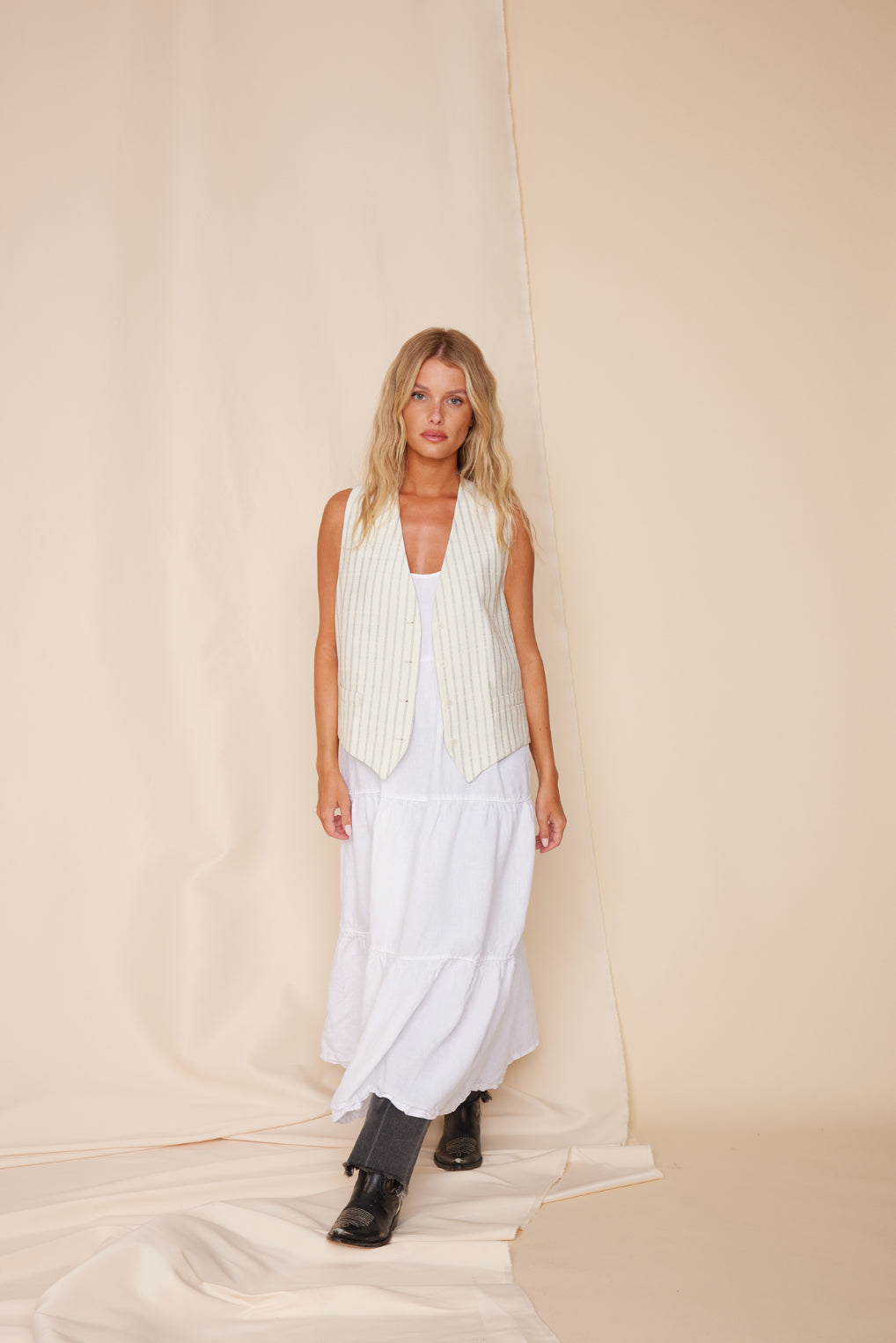 Dina Linen - White