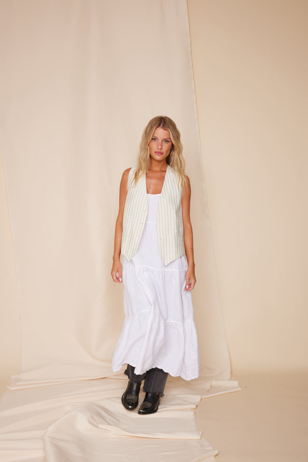Dina Linen - White
